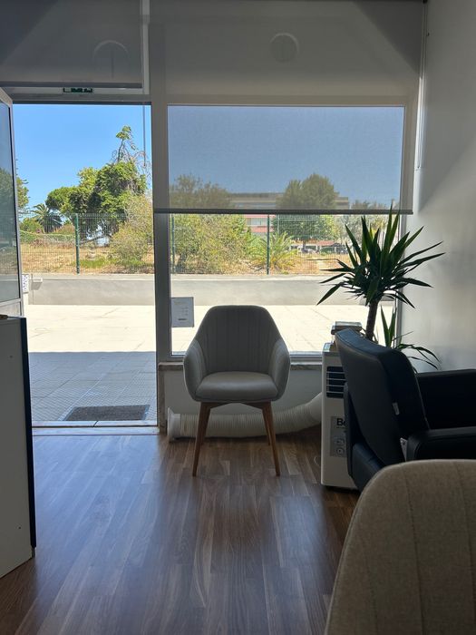 “Espaço disponível por hora para profissionais de beleza