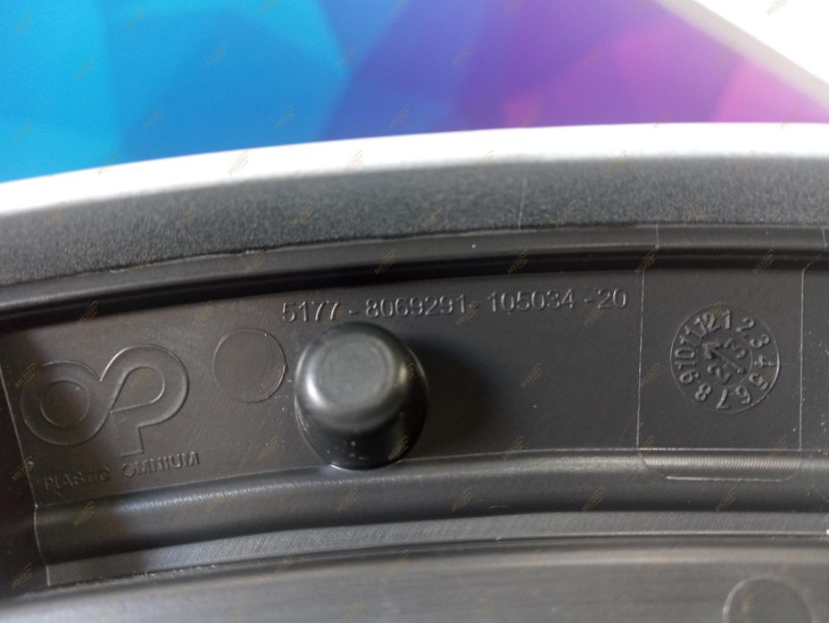 Накладка молдинг заднього лівого крила  BMW X5 G05 БМВ Г05 бмв г05