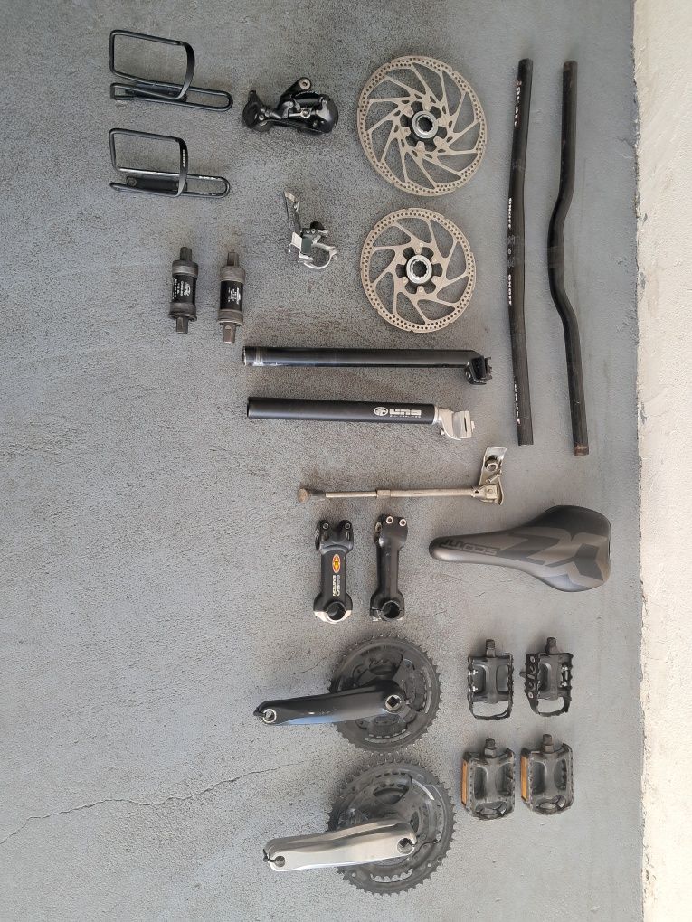 Material de BTT diverso