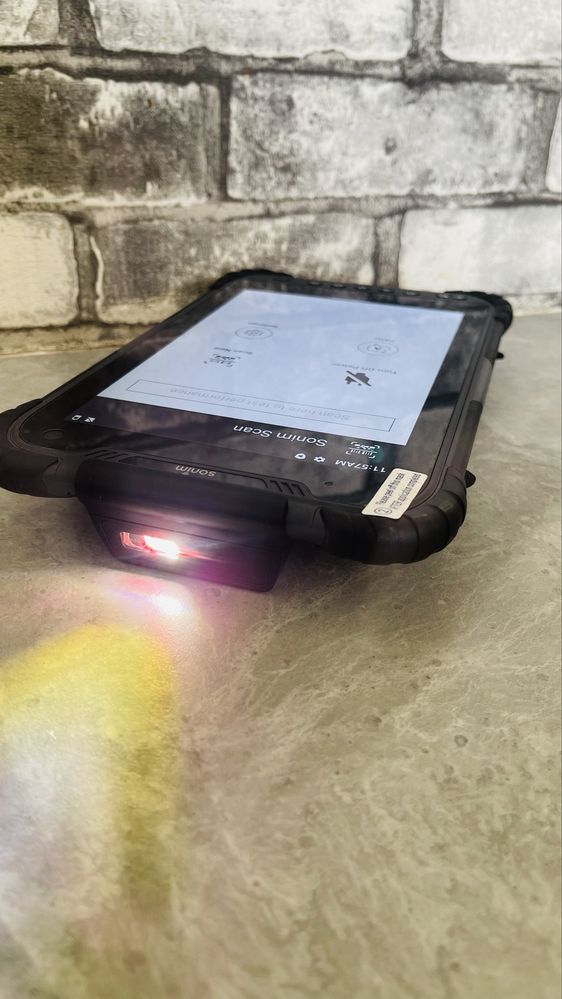 Тактичний Американський планшет Sonim RS80 IP67 LTE NFC IPS FHD