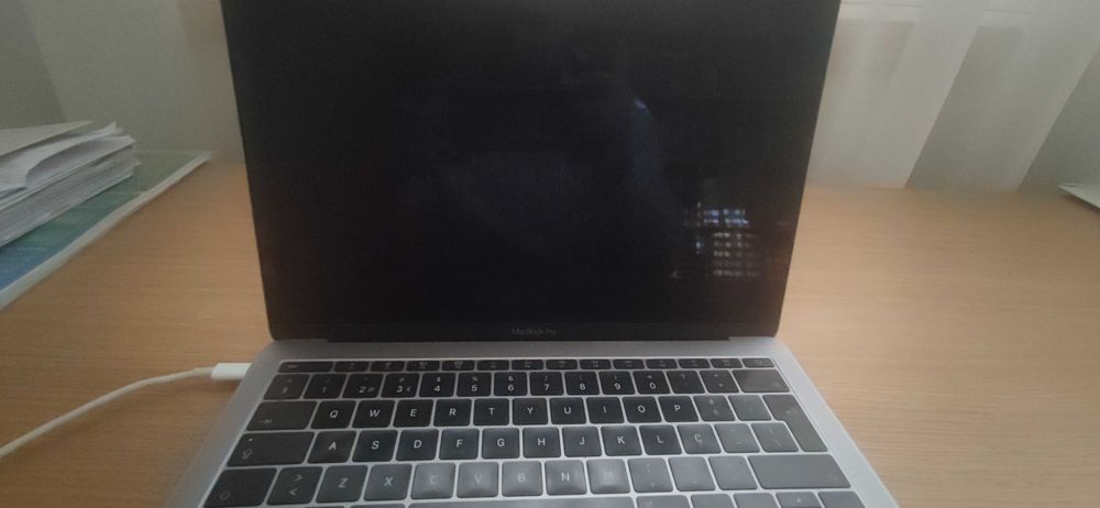 Macbook pro 13'' | i5 2.3GHz | 8GB | 512GB SSD
