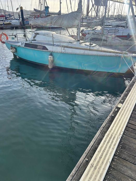 Veleiro Kelt Marine 707 – Pronto a Navegar