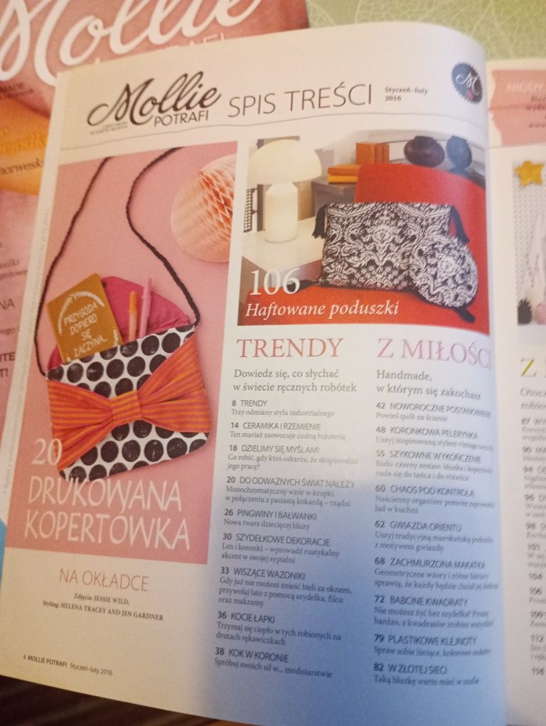 Dwa czasopisma - artystyczne Molie