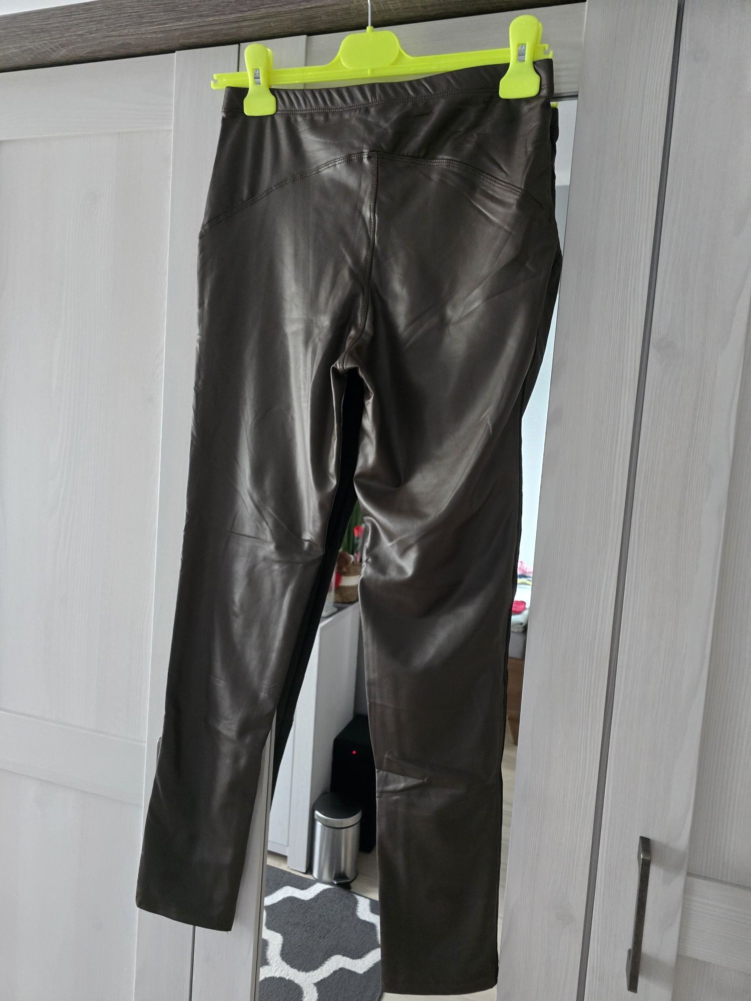 Nowe legginsy z ociepleniem woskowane M Sara rozm M/L