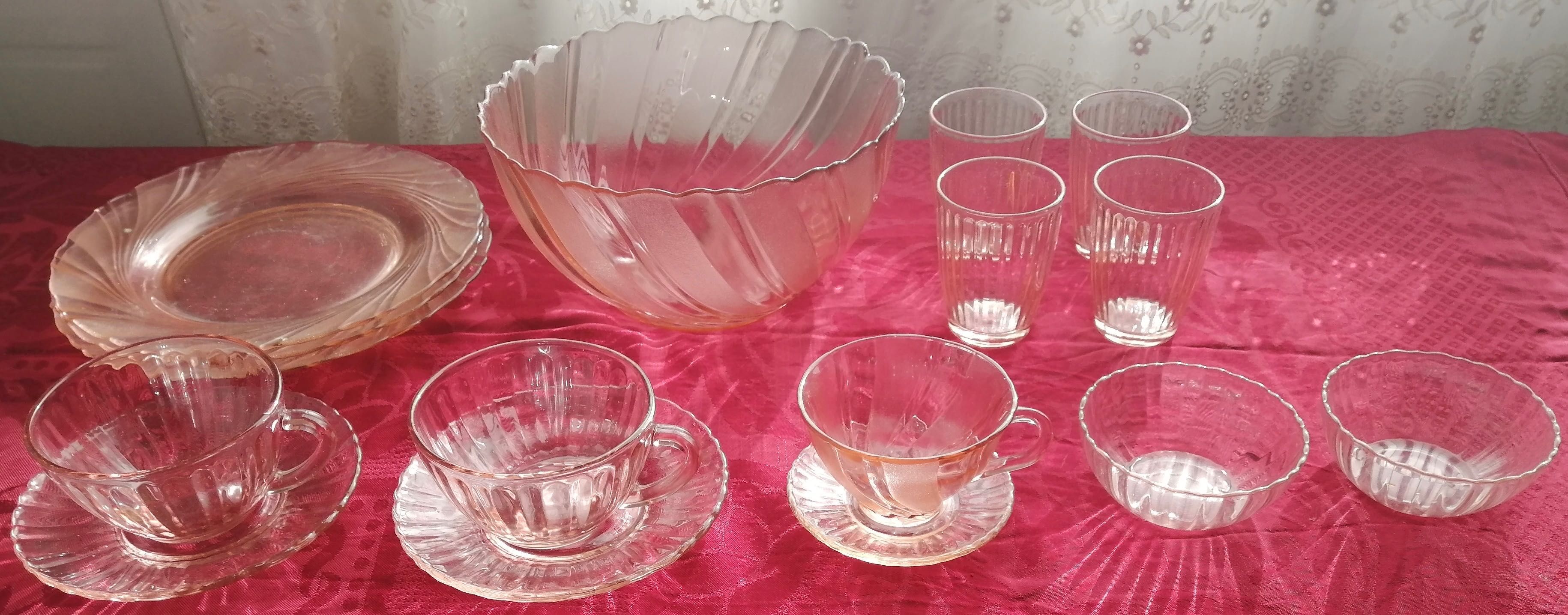 conjunto de loiças variadas