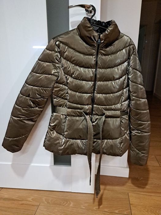 Kurta nowa ,ale bez metki w kolorze brudnego złota.