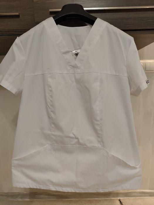 медицинская кофта