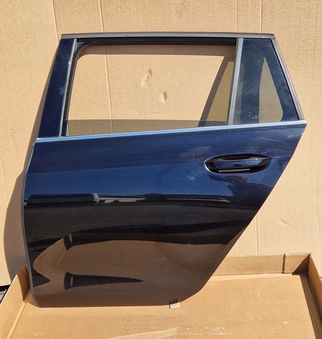 Двери передние задние правые левые Volkswagen Golf 8 VIII разборка