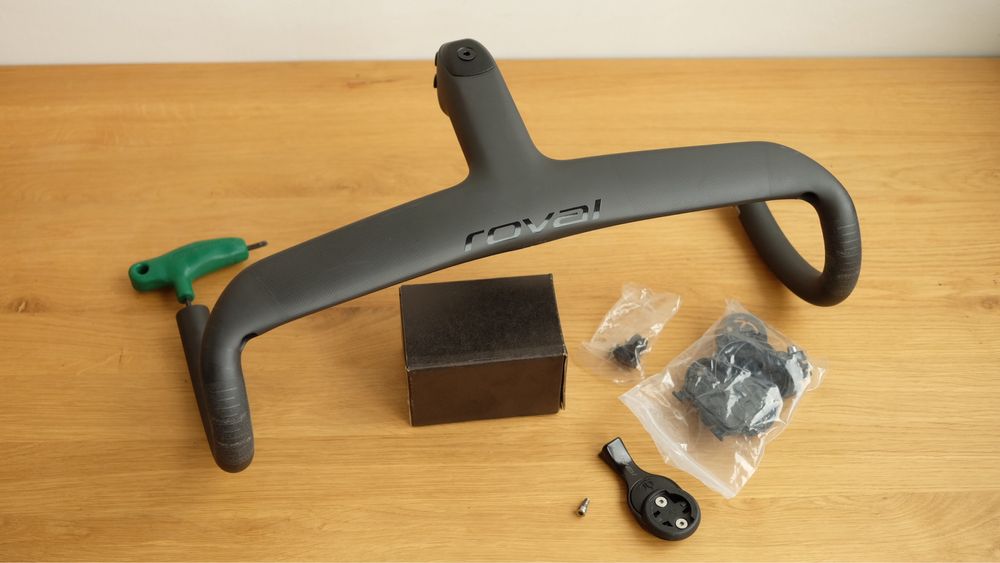 Оригінальний карбоновий кокпіт ROVAL RAPIDE COCKPIT 42X120MM