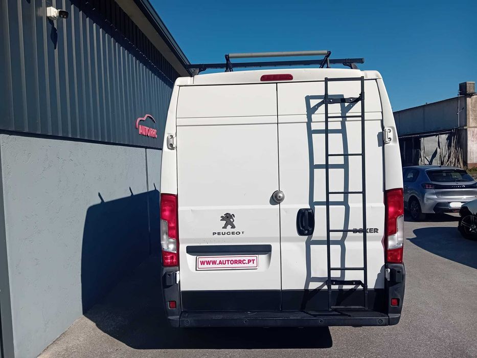 Peugeot Boxer 2.0 hdi 3 L tecto alto c/IVA ( avaria mecânica )