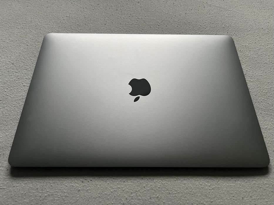 MacBook Air 13" M1 8GB, 256GB