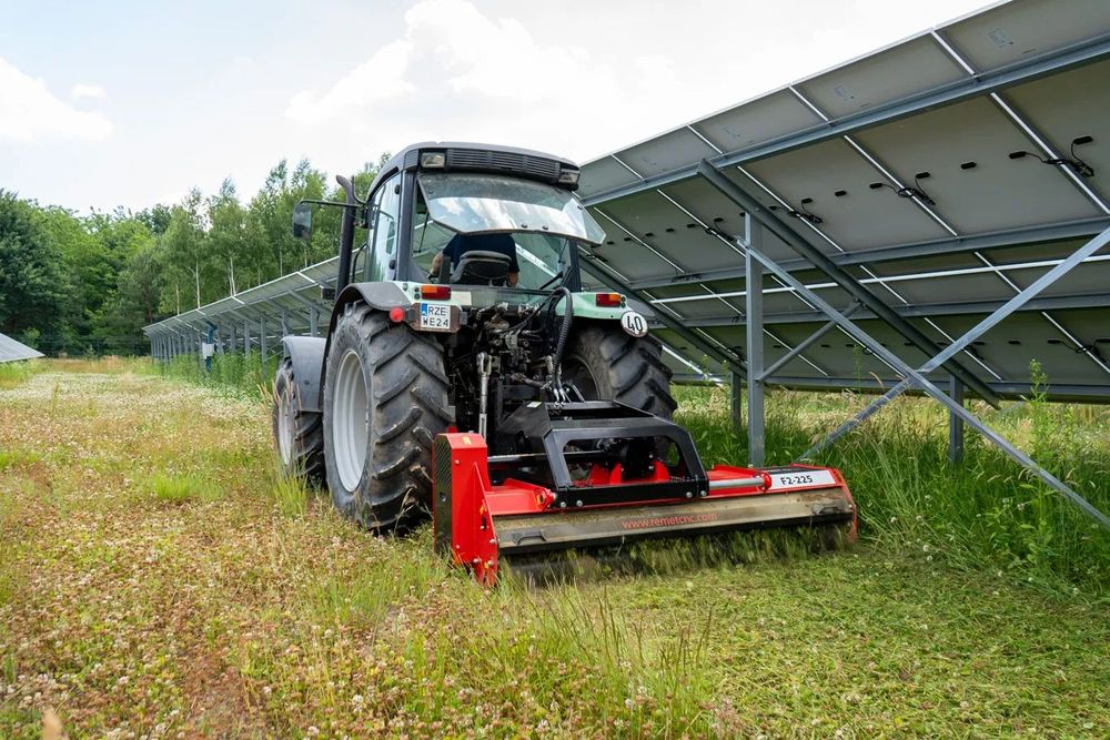 Kosiarka bijakowa REMET F2-225 === MULCZER do trawy zakrzaczeń =POLSKI