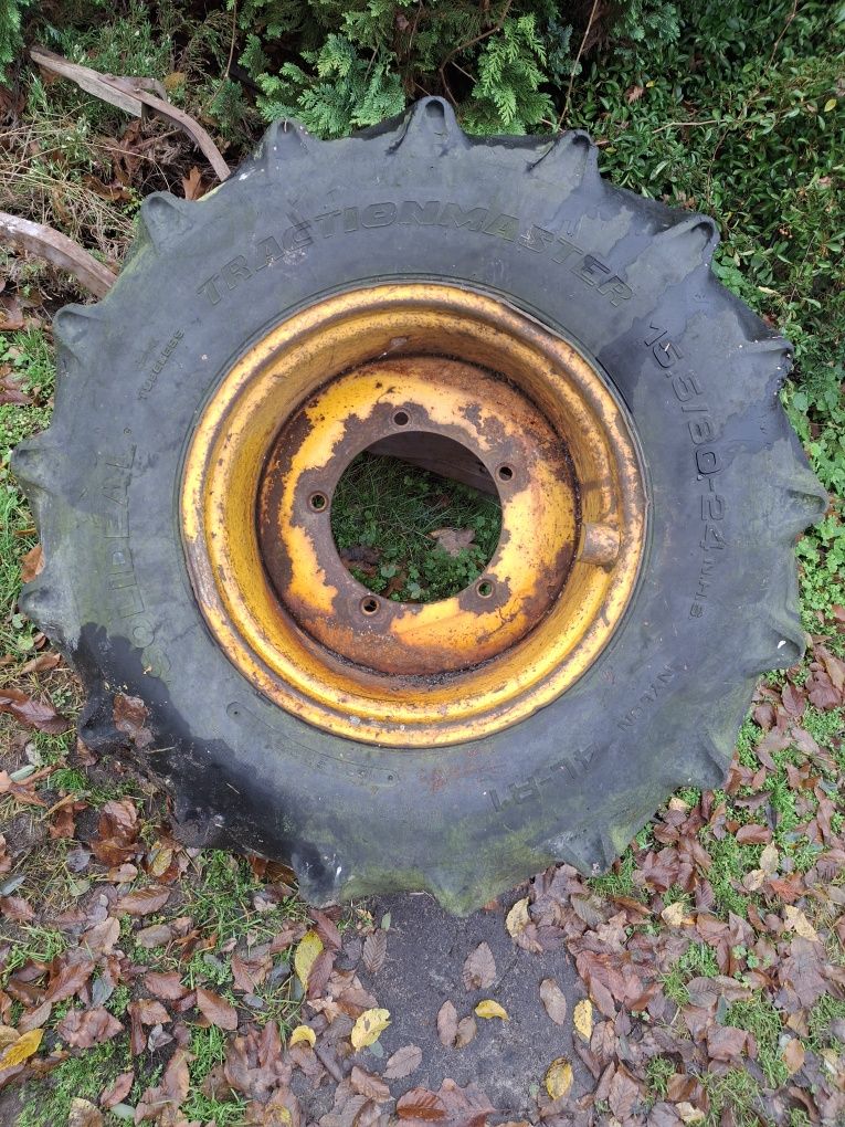 Felga z opona ładowarka JCB 15.5/80-24