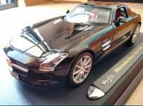 Miniatura 1:18 Mercedes
