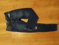 Jeansy Bershka 38