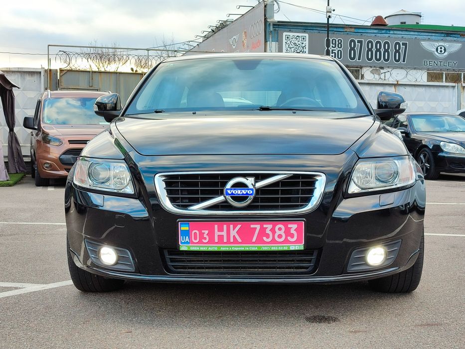 Volvo V50 2,0 D3 автомат 2012рік з Швейцарії