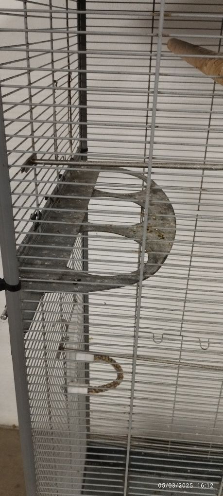 Gaiola de viveiro para aves com rodinhas. 1,68x67x80 (AxLxC). Em Loulé
