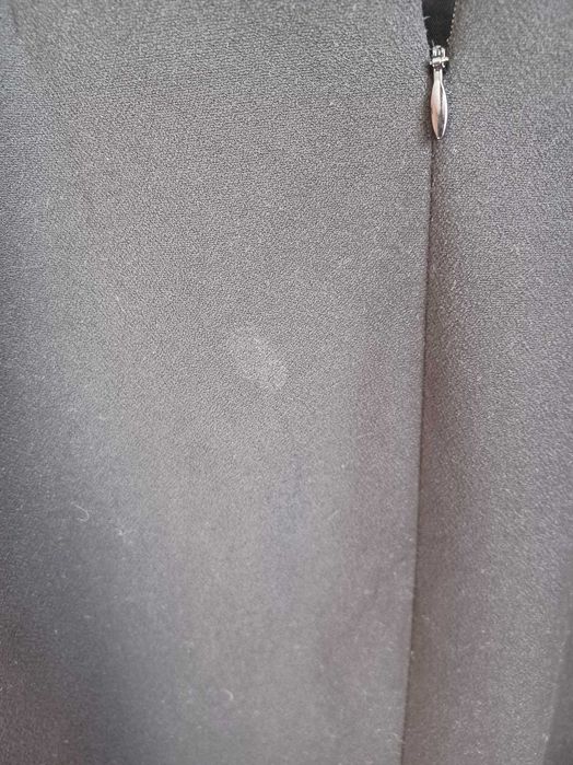 Czarna sukienka elegancka midi Massimo Dutti 36/S