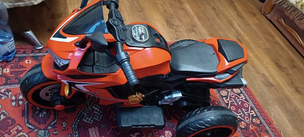 Дитячий електромопед