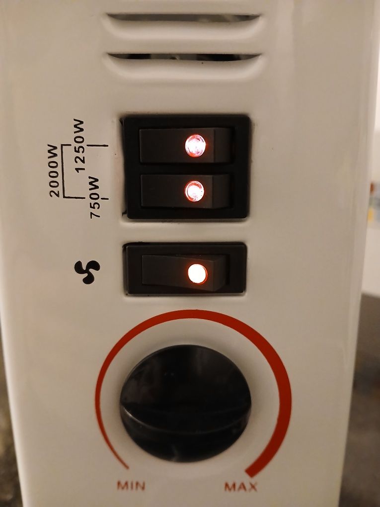 Aquecedor/ convector Tristar novo