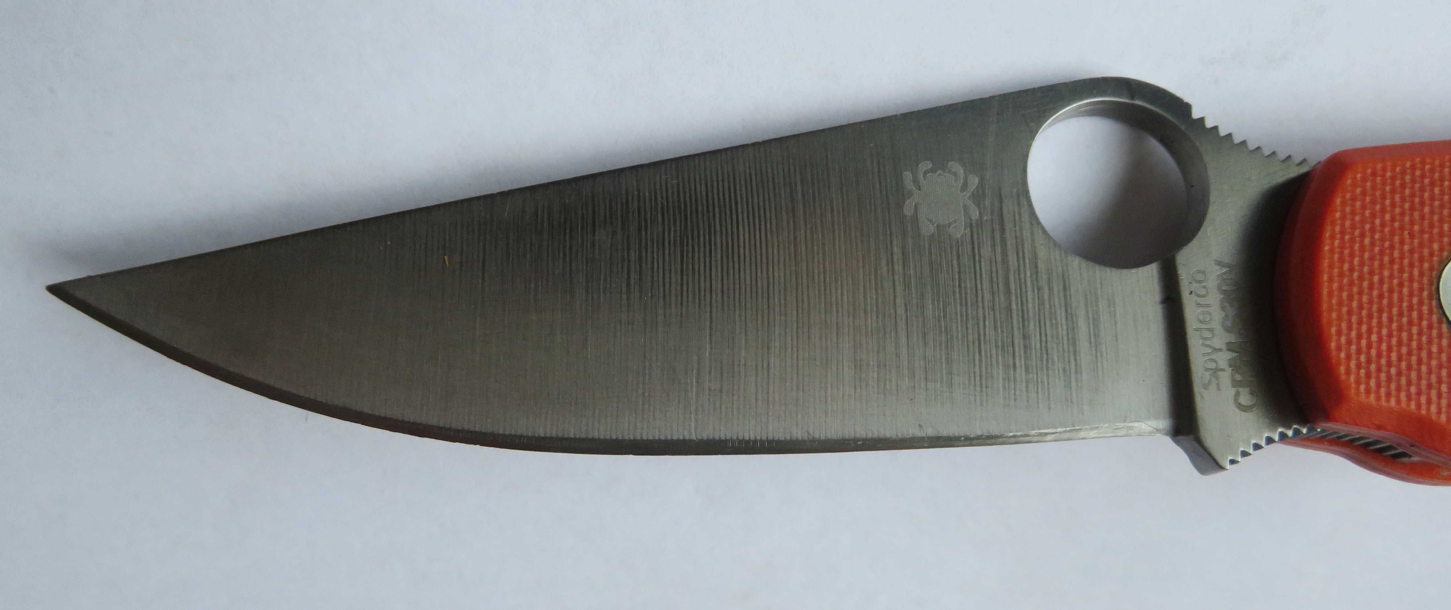 nóż składany Spyderco Military pomarańczowy