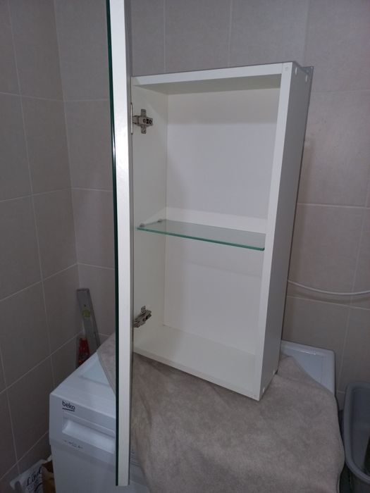 Шафа дзеркальна для ваної кімнати ! В подарунок полка 2-х ярусна !!