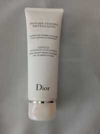 Mousse Tender Nettoyante Dior