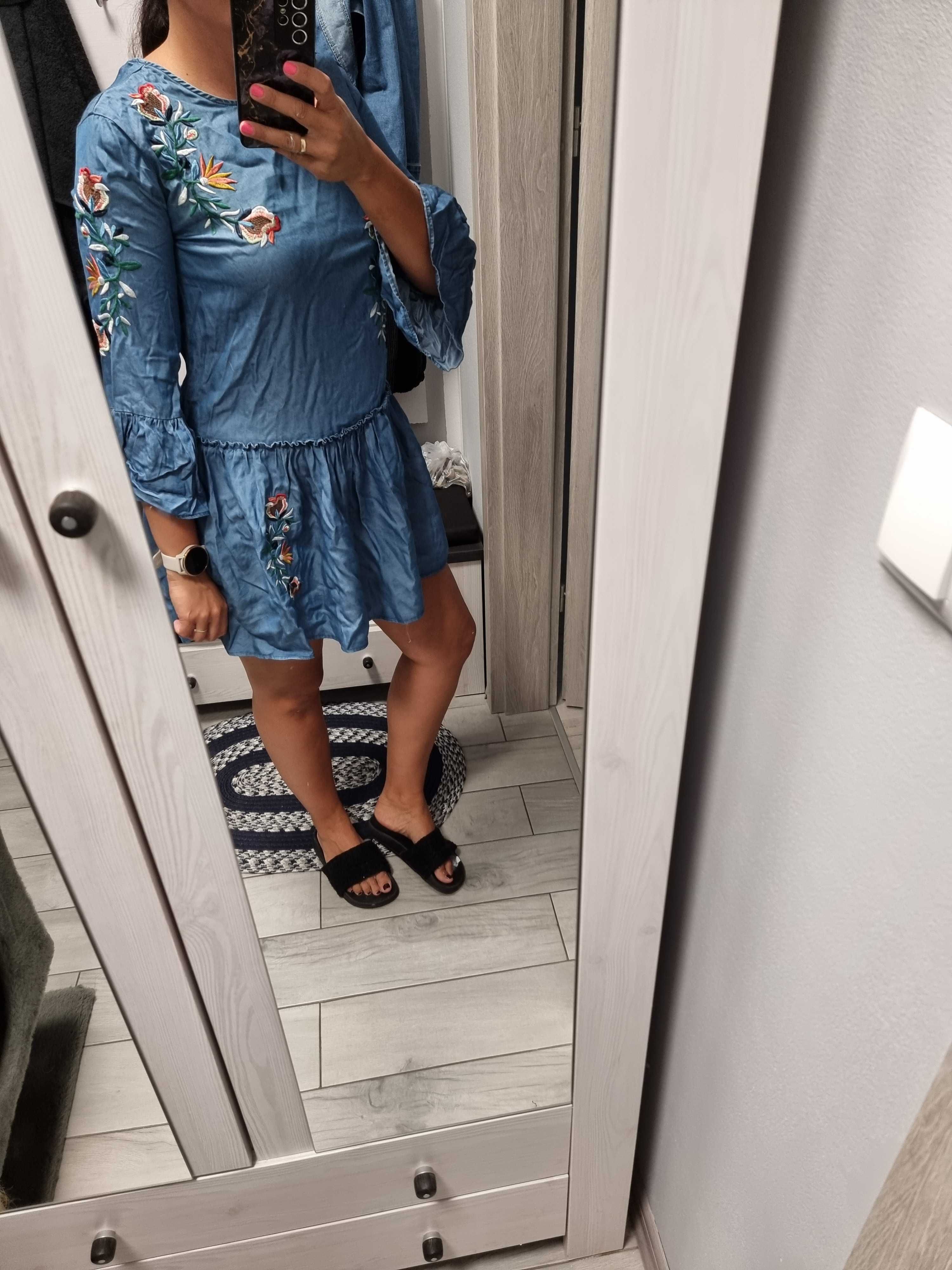 Damska sukienka jeansowa