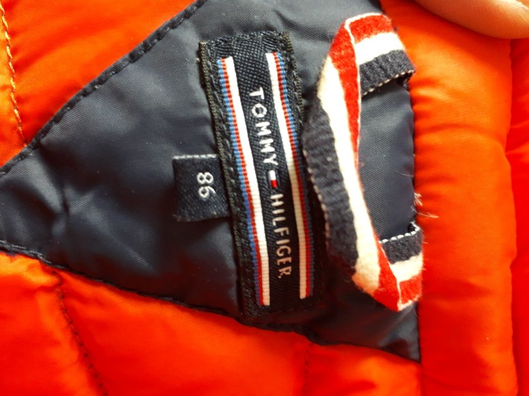 Tommy Hilfiger pikowana kurtka.