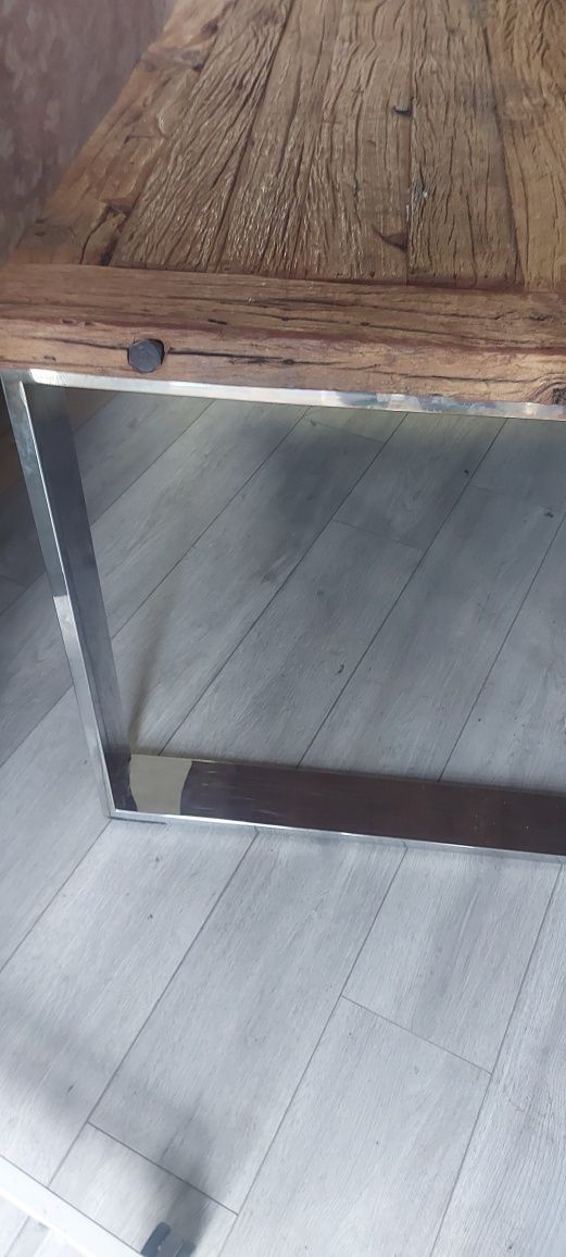 designerski teakowy stół z drewna ze starych łodzi