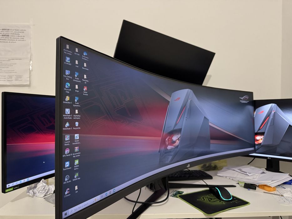 Monitor curvo ASUS ROG 49 polegadas  semi novo comprado em 2024