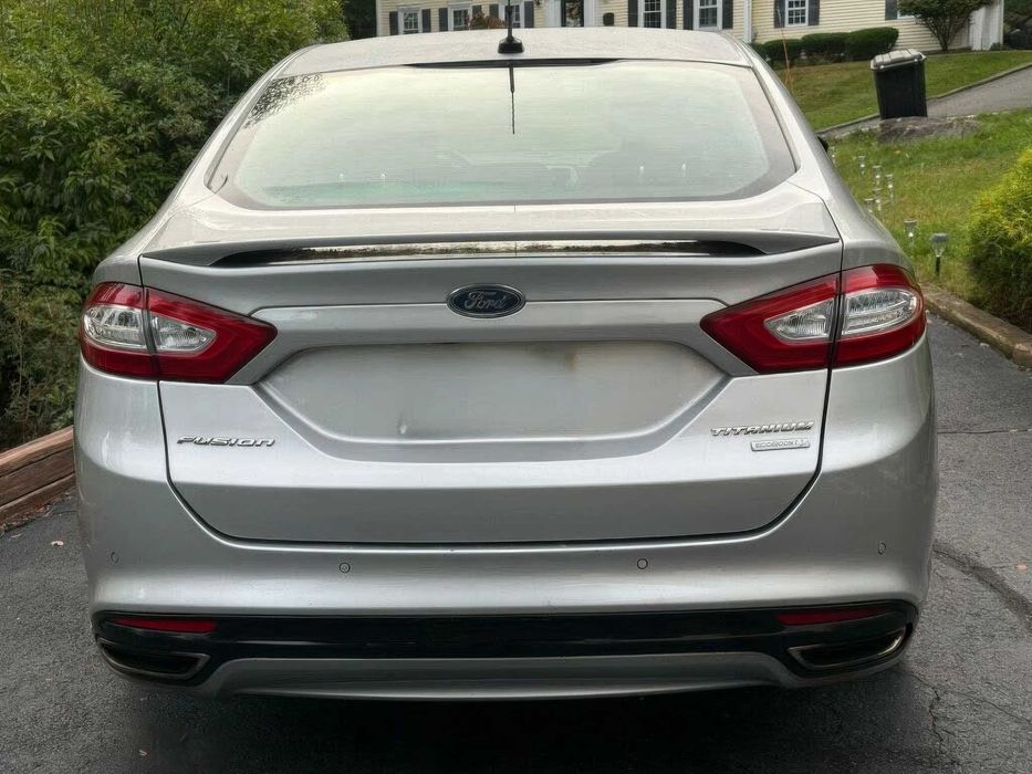 Ford Fusion Titanium      2015