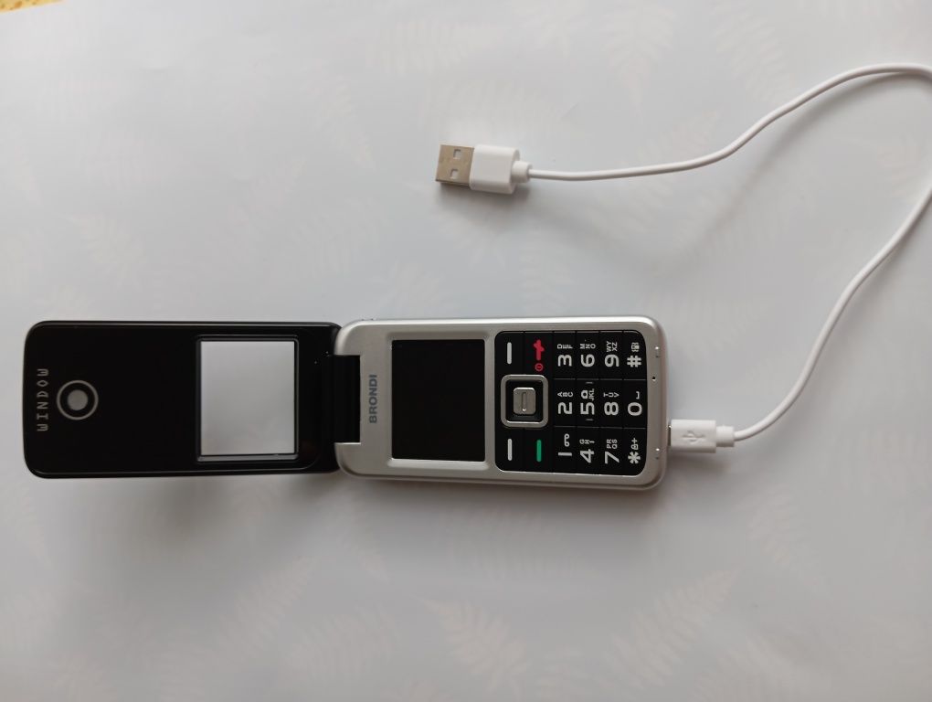 Brondi telefon komórkowy