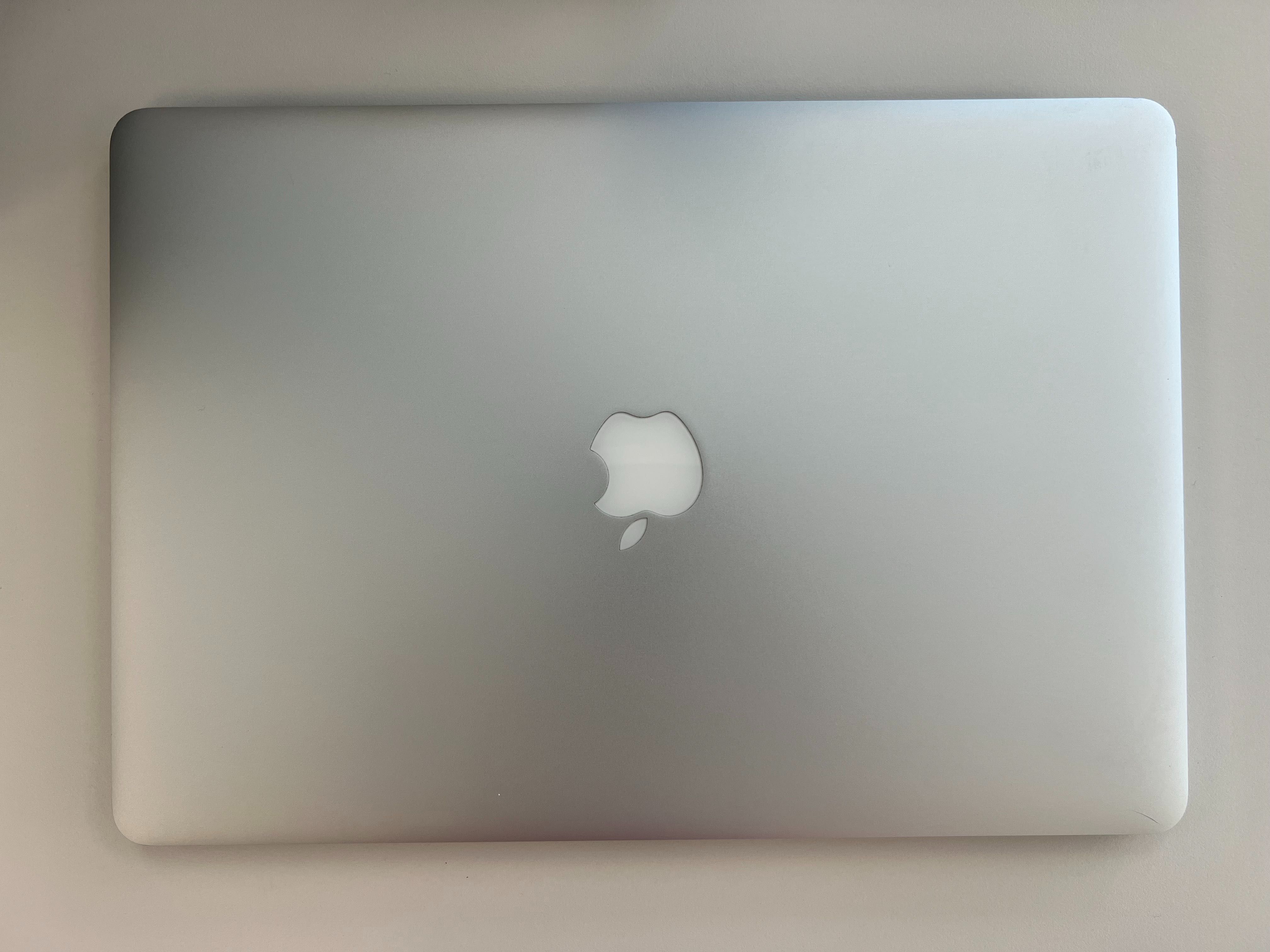 Apple MacBook Pro (A1398)