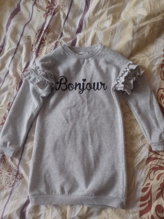 Продам свитшоты на девочку