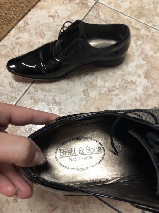 Vendo sapatos pretos homem 40