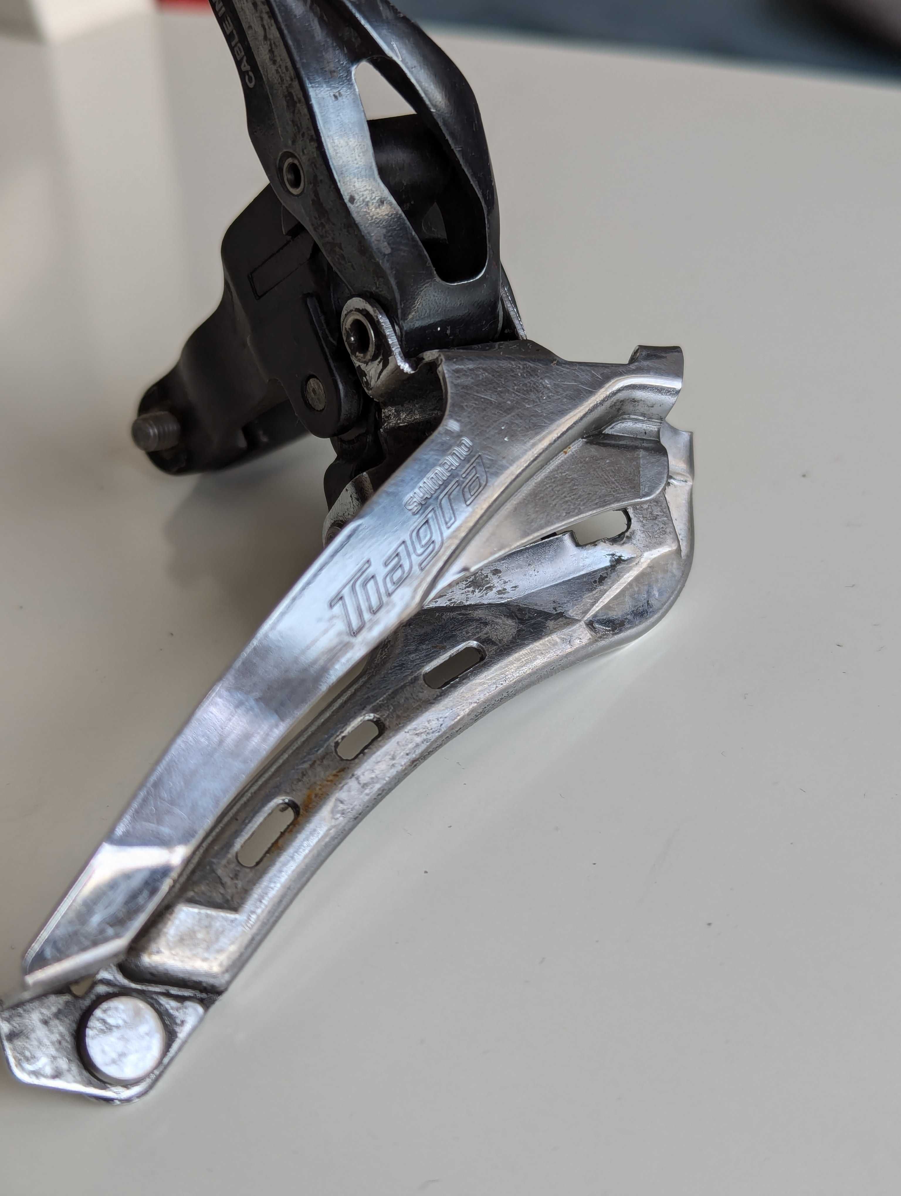 Przerzutka przednia SHIMANO TIAGRA FD-4700 P7