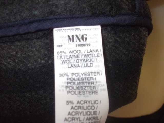 Casaco da marca Mango Novo e com etiqueta