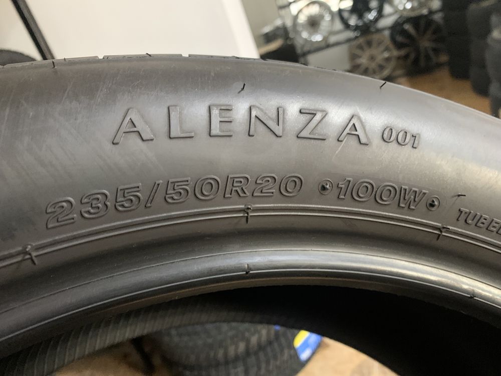 235/50/20 100W Bridgestone ALENZA 001