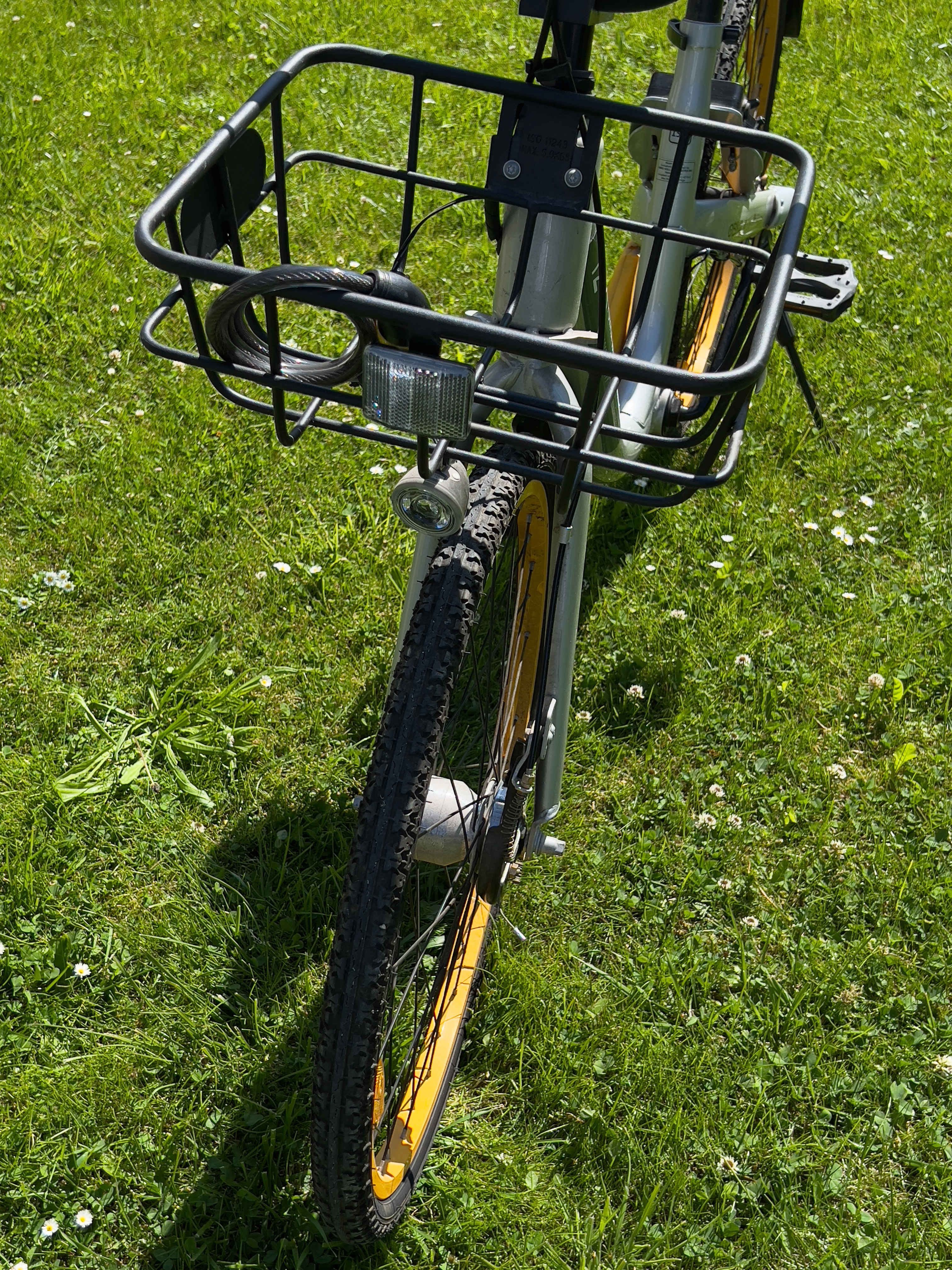 Rower miejski OBike26 – 26", z koszykiem, NIEPRZEBIJALNE OPONY