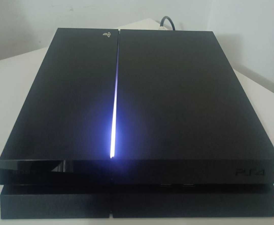 Playstation 4 impecável