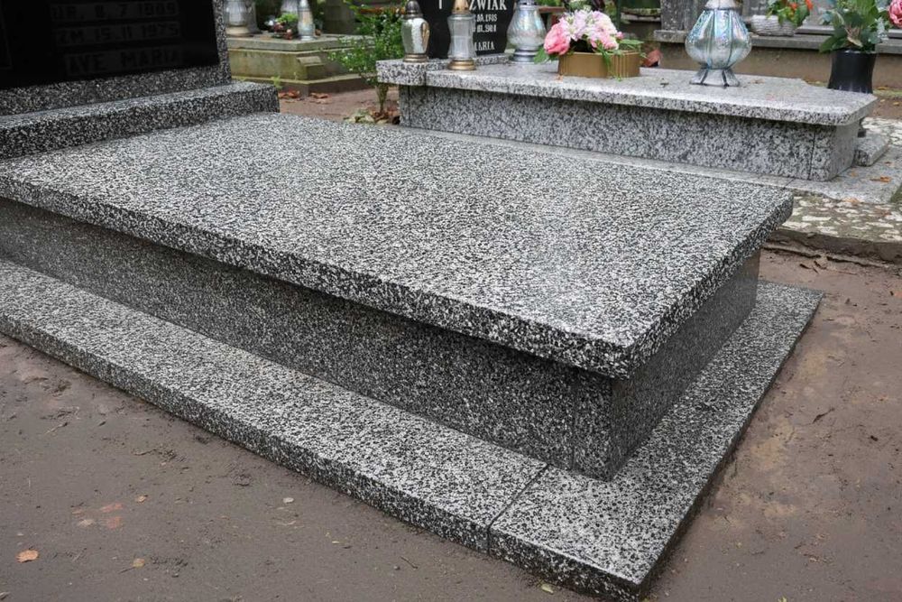 Profesjonalne czyszczenie i odświeżanie nagrobków – sprzątanie grobów