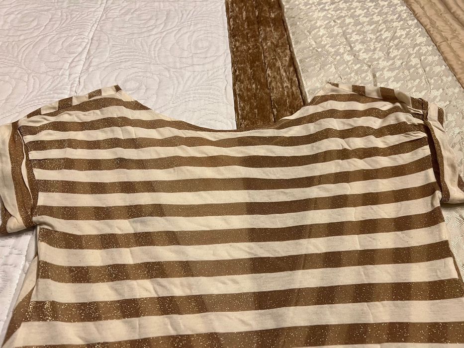 Camisola manga curta de costas abertas, da Zara