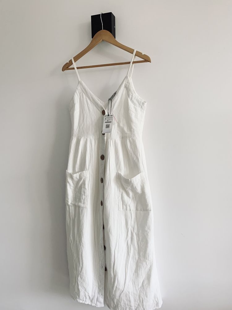 Sukienka biała guziki midi maxi letnia summer Stradivarius