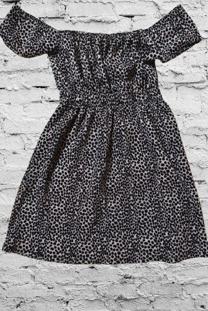 Жіноча гарна сукня