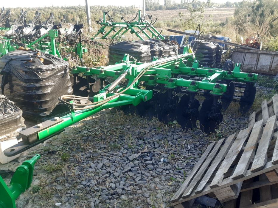 Дископлуг АГН-3.3м Велес Агро прицепна дискова борона тяжка на трактор