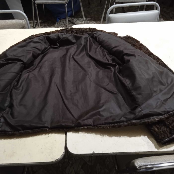 futro karakuł ciemnobrązowy