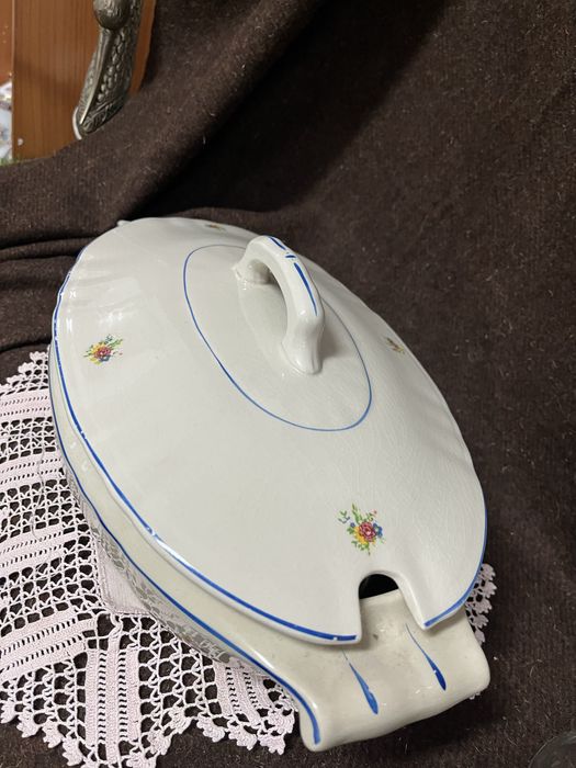 Terrina antiga sacavem