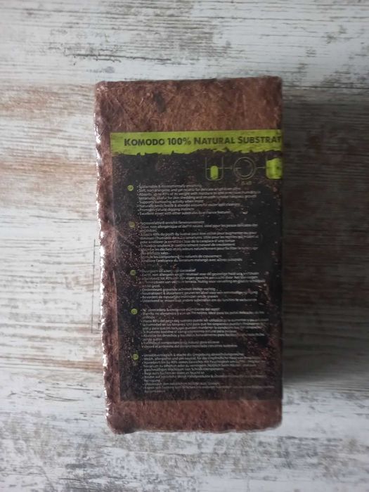 Komodo Tropical Terrain,  субстрат для террариумов  в брикете(7л)