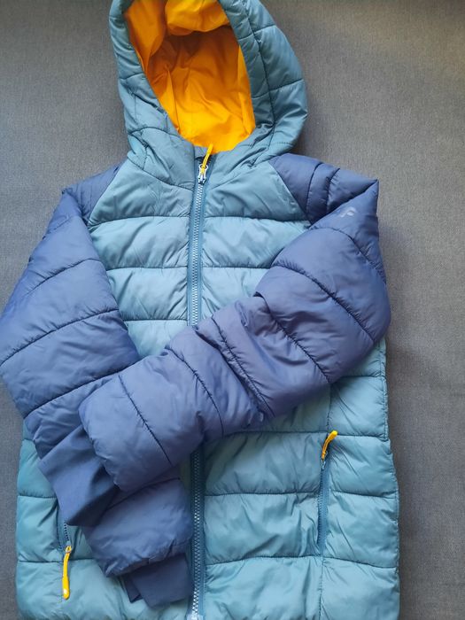Kurtka z kapturem jesień zima r. 140 cm 4F
